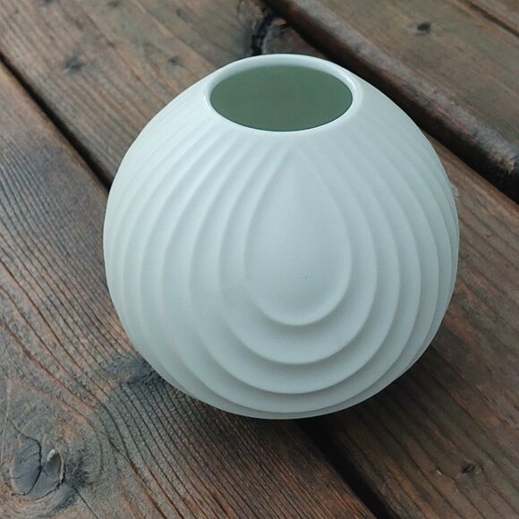 ANTIQUE SCHERZER BAVARIA GERMANY Tear Drop Bud Vase White Porcelain - Picture 3 of 5